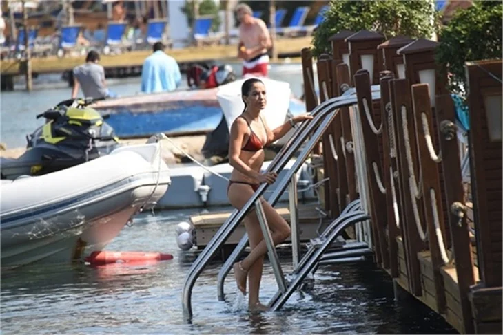 Plajda Tanem Sivar rüzgarı