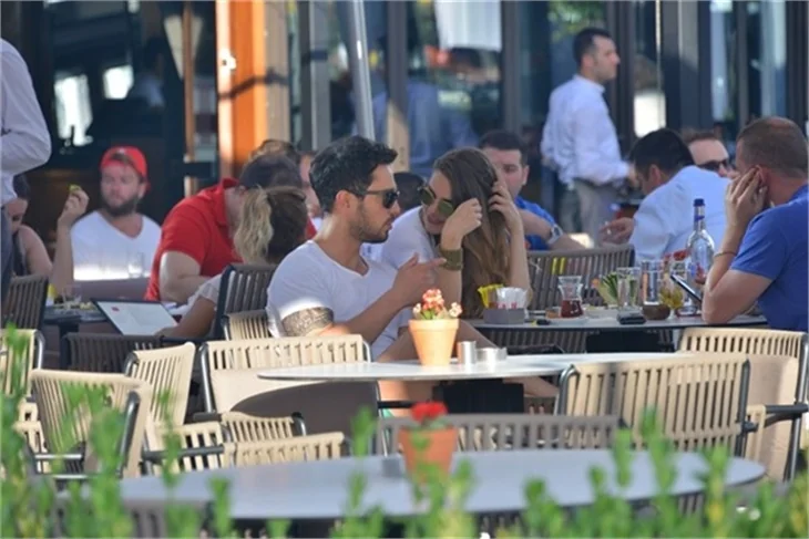 Aslı Enver'in favori Murat Boz şarkısı: Yana döne