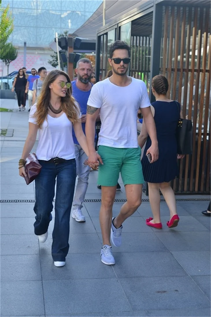 Aslı Enver'in favori Murat Boz şarkısı: Yana döne