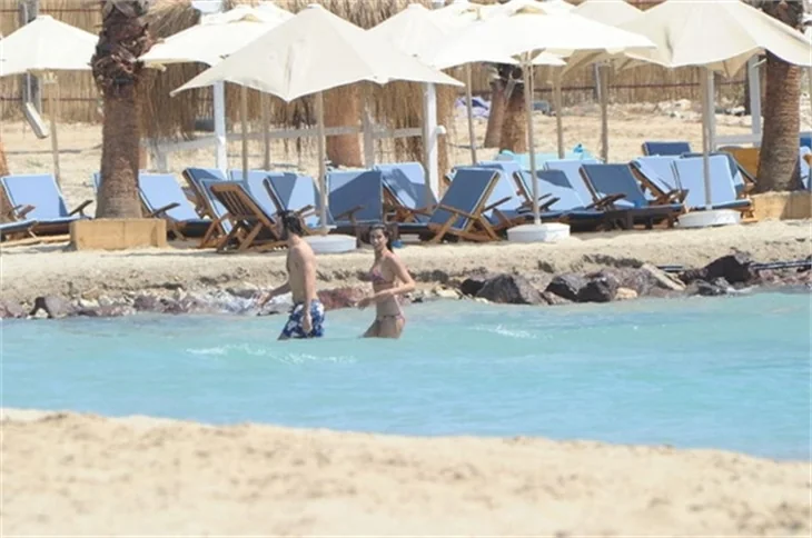 Berrak Tüzünataç ile Birkan Sokullu'nun aşk tatili