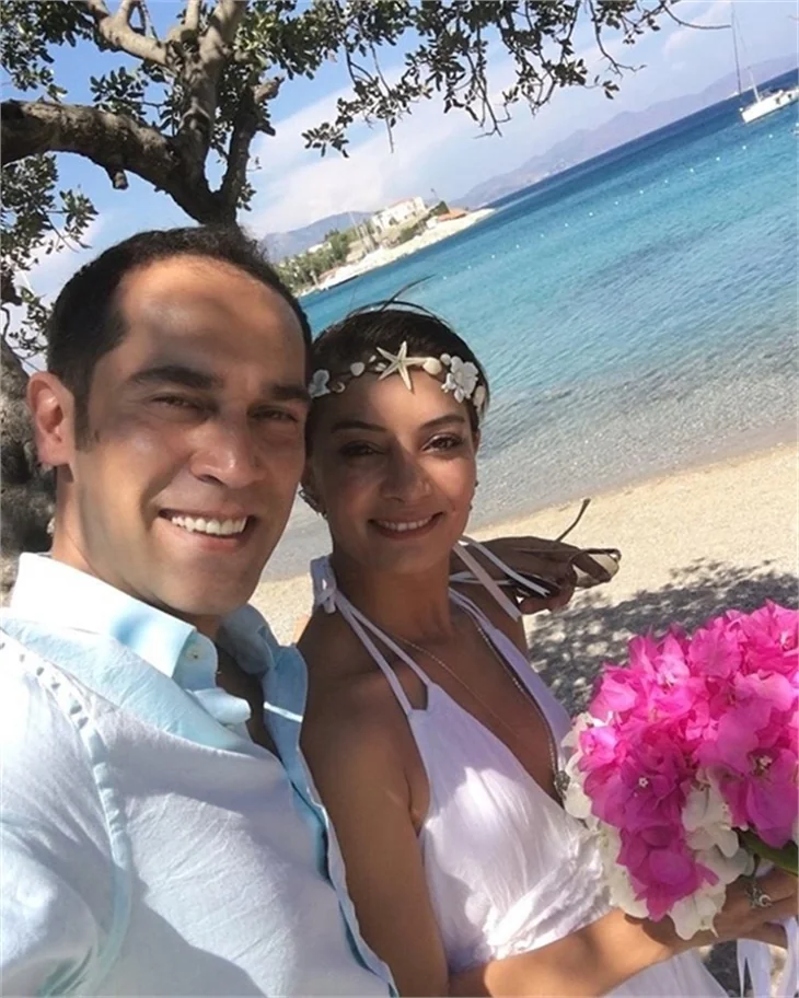 Ünlü oyuncudan sürpriz nikah!