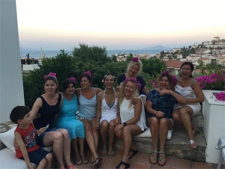 Ünlü oyuncudan sürpriz nikah!
