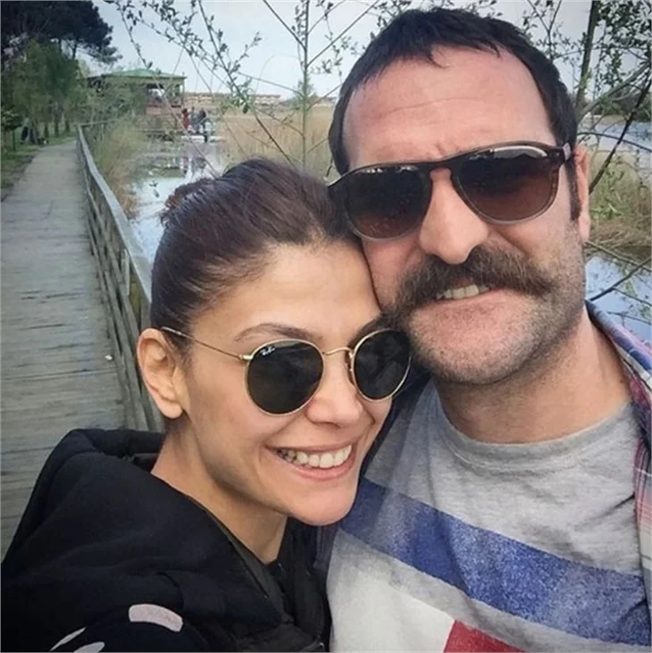 Timur Acar ve Eda Özerkan'ın düğün davetiyeleri ortaya çıktı!