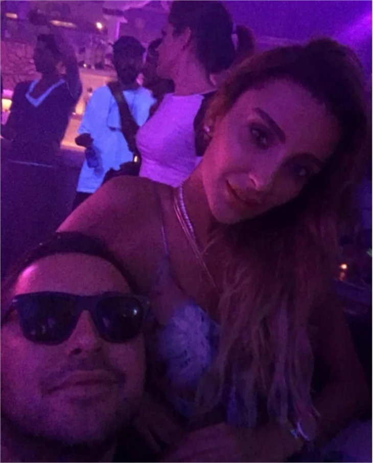 Hacı Sabancı ve Özge Ulusoy Ibiza'da!