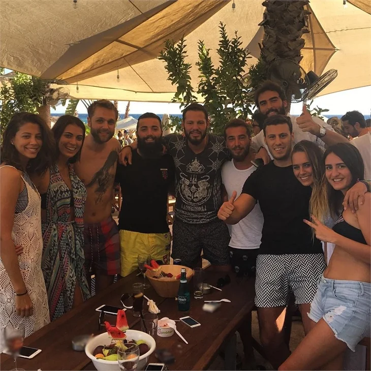 Survivor Avatar Atakan ile Ezgi Avcı tatilde buluştu