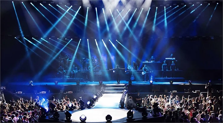 Tarkan, Antalya'yı salladı!