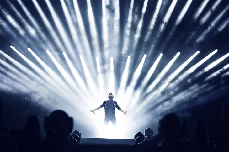 Tarkan, Antalya'yı salladı!
