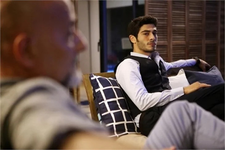 Aşk Laftan Anlamaz'ın 4. yeni bölümünden kareler
