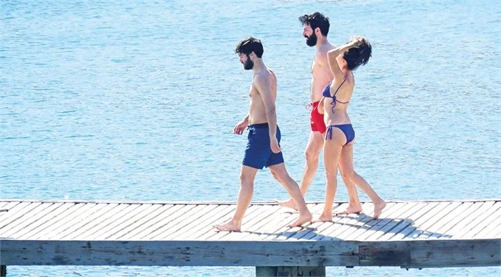 Hande Soral sevgilisiyle tatilde