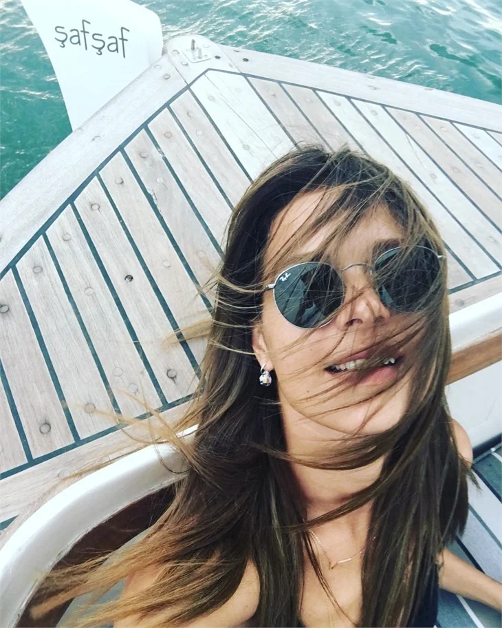 Ünlülerin tatil pozları