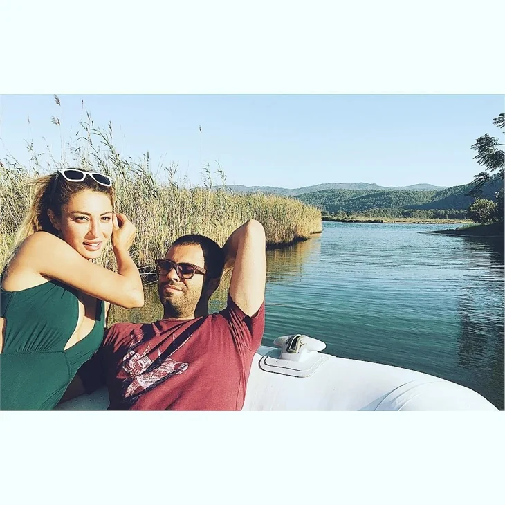 Ünlülerin tatil pozları