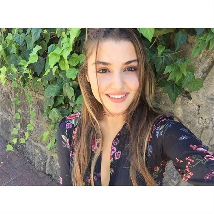 Ünlülerin tatil pozları