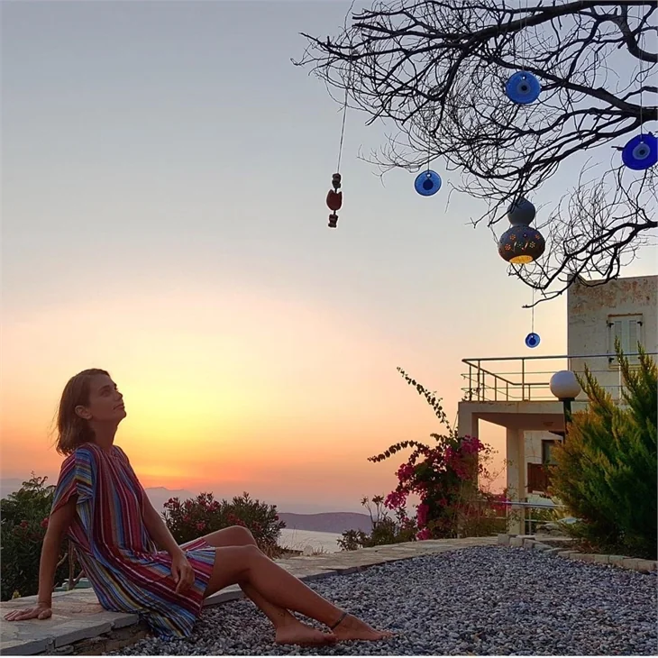 Ünlülerin tatil pozları