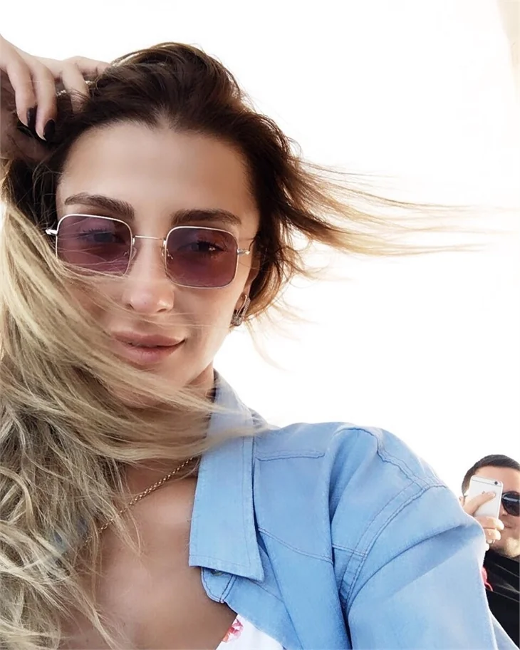 Ünlülerin tatil pozları
