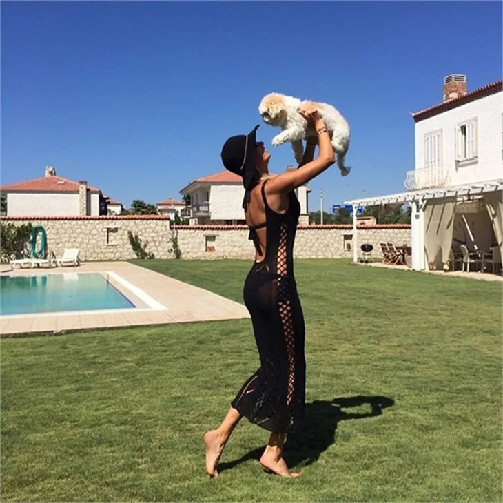 Ünlülerin tatil pozları