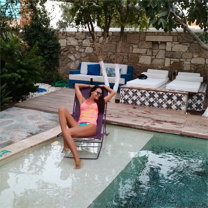 Ünlülerin tatil pozları