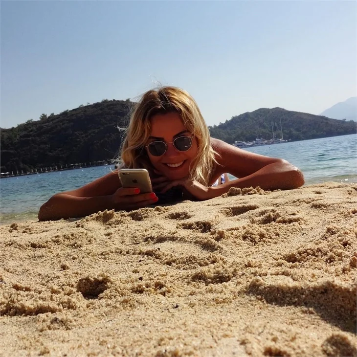 Ünlülerin tatil pozları