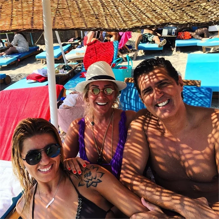 Ünlülerin tatil pozları