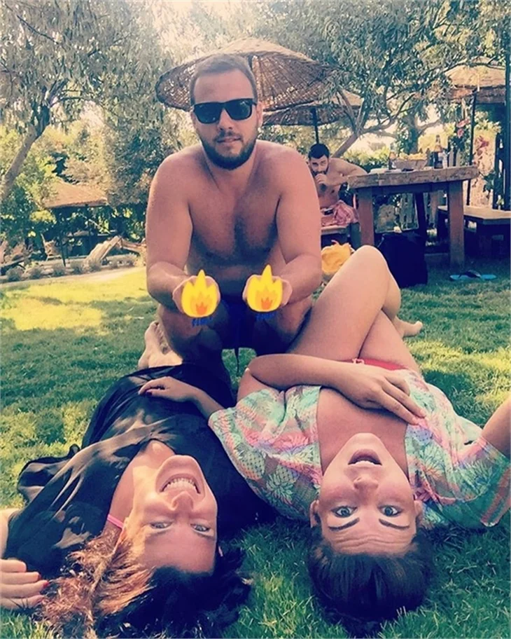 Ünlülerin tatil pozları