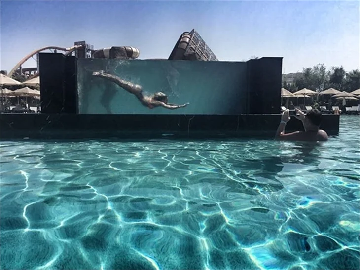 Ünlülerin tatil pozları