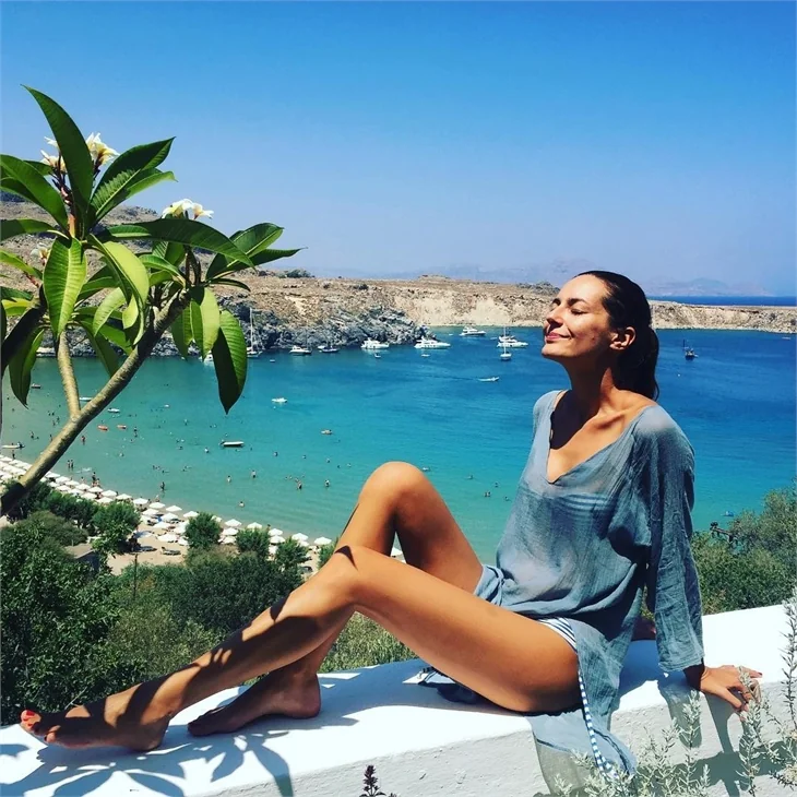 Ünlülerin tatil pozları