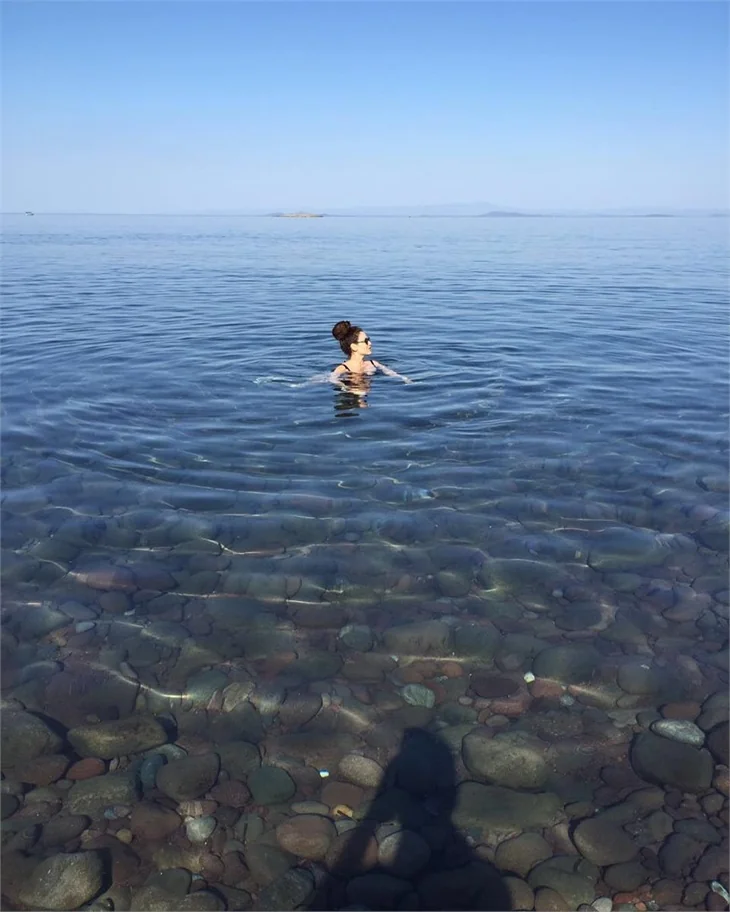 Ünlülerin tatil pozları
