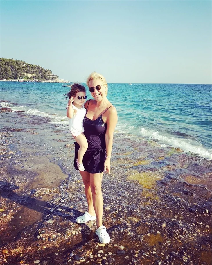 Ünlülerin tatil pozları