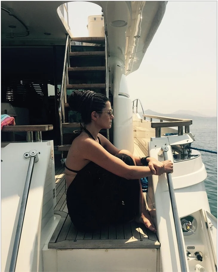 Ünlülerin tatil pozları