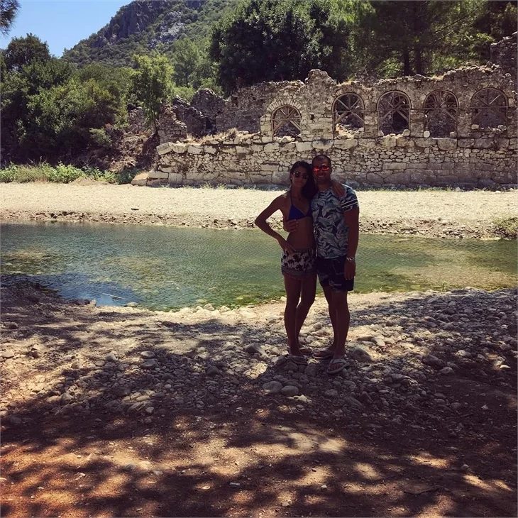 Ünlülerin tatil pozları