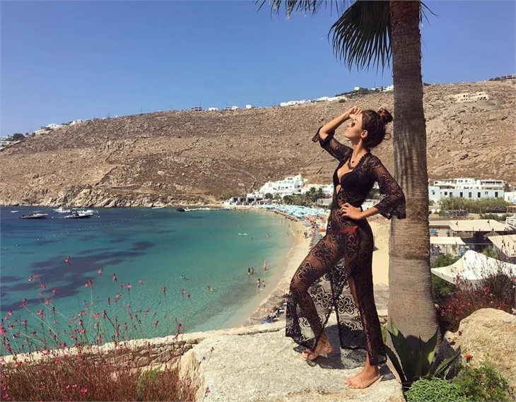 Ünlülerin tatil pozları