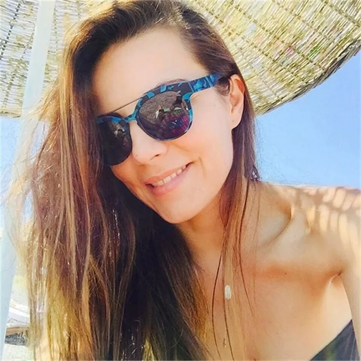 Ünlülerin tatil pozları