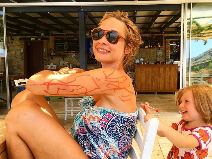 Ünlülerin tatil pozları