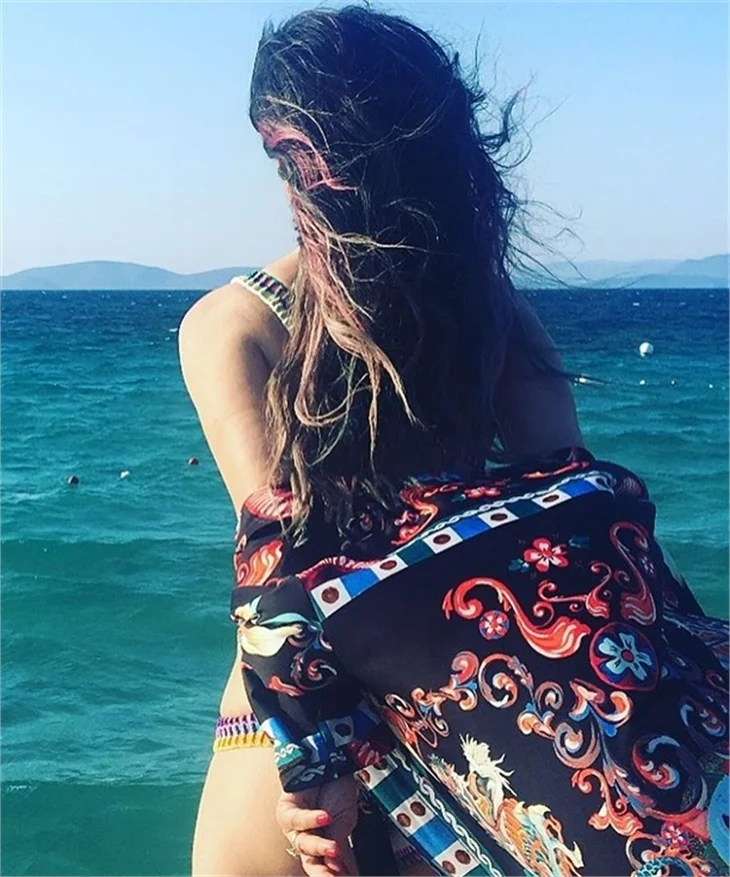 Ünlülerin tatil pozları