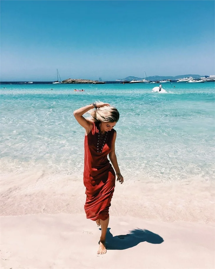 Ünlülerin tatil pozları