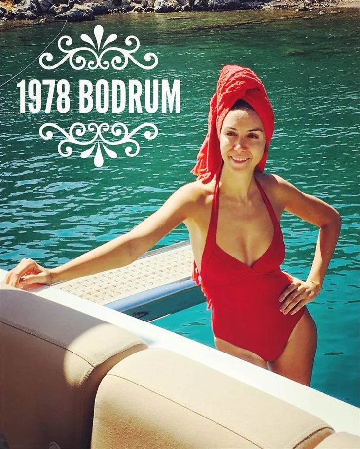 Ünlülerin tatil pozları