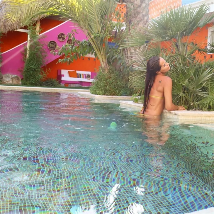 Ünlülerin tatil pozları