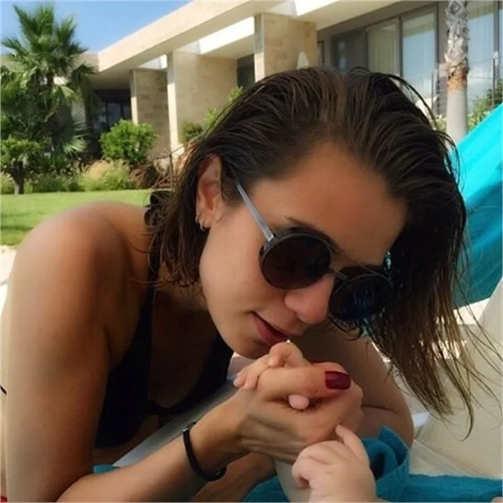 Ünlülerin tatil pozları
