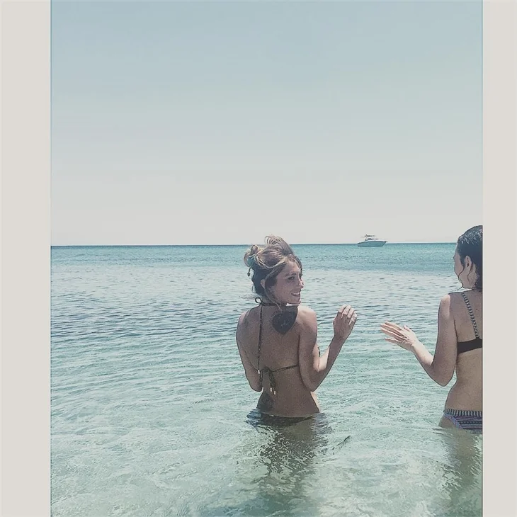 Ünlülerin tatil pozları