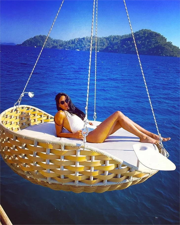 Ünlülerin tatil pozları