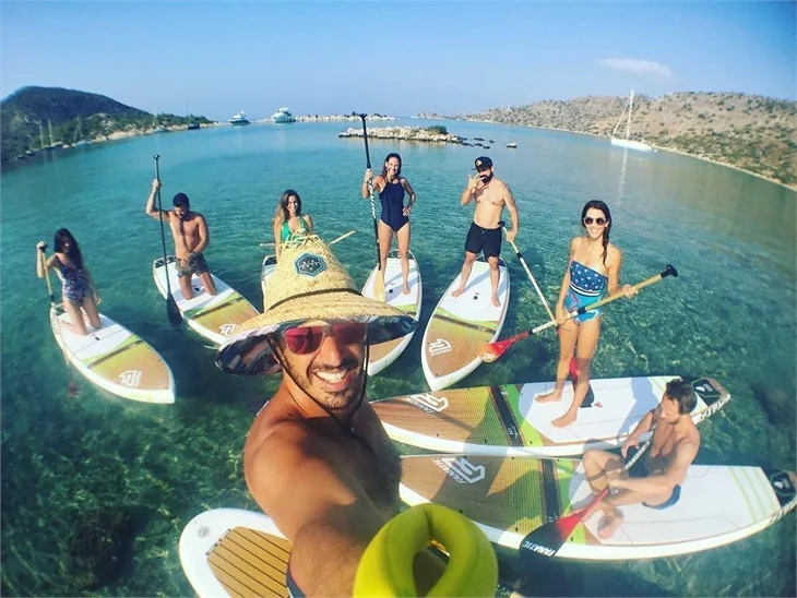 Ünlülerin tatil pozları