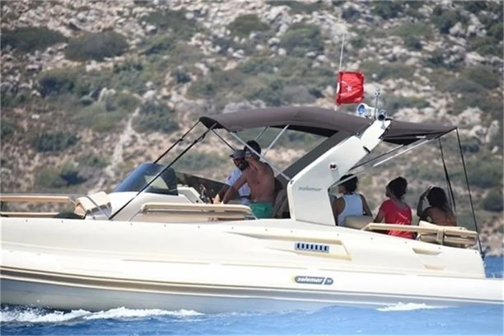 Kıvanç Tatlıtuğ'dan 'göbek' yanıtı