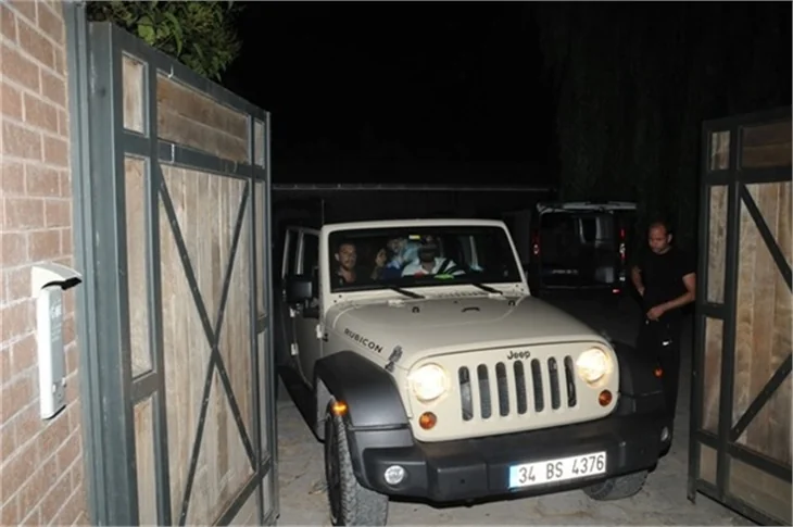 Sezen Aksu'ya sürpriz parti