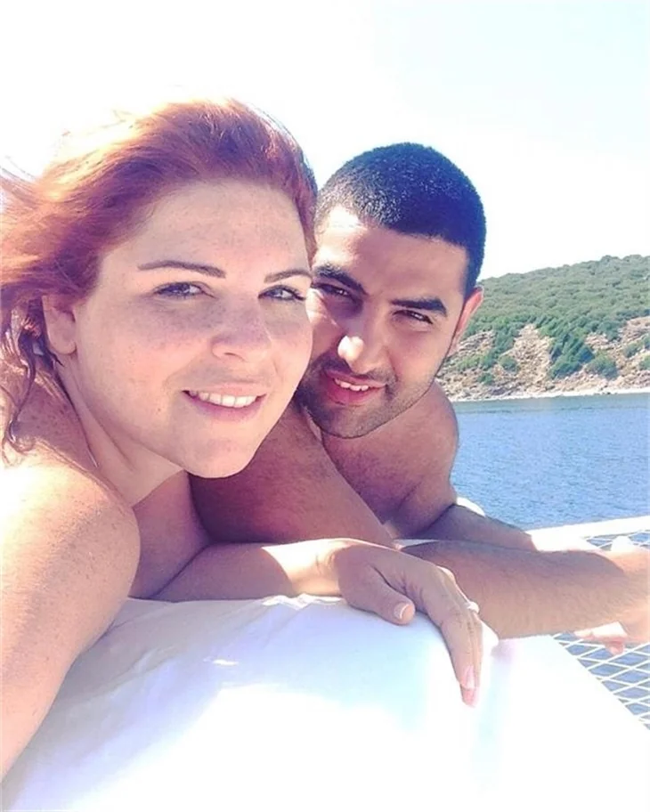 Pelin Öztekin nişanı attı