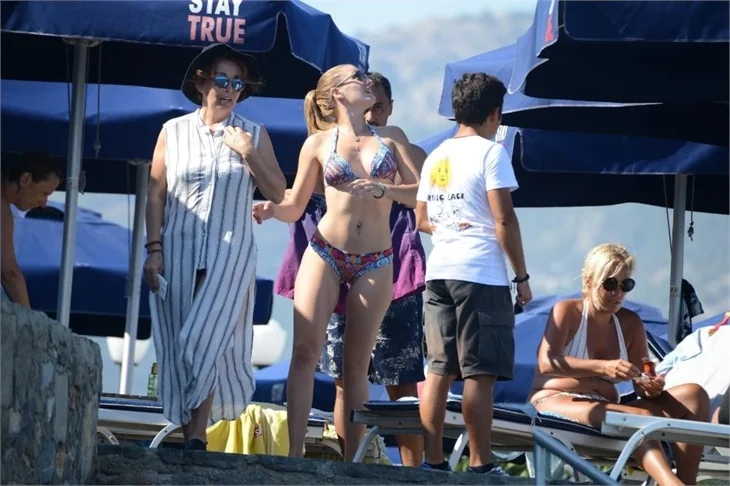 Gizem Karaca'nın sürprizi var!