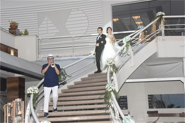 Kiralık Aşk'ın Serdar'ı evlendi!