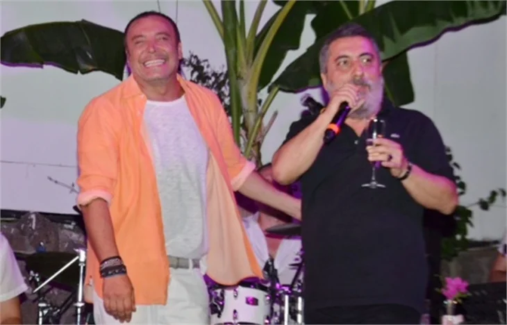 Cenk Eren'den Nükhet Duru esprisi!