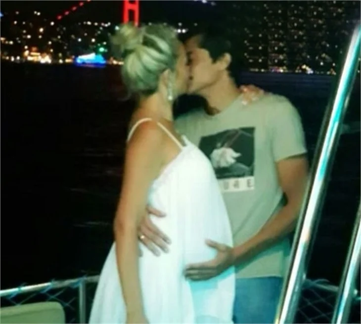 İsmail Hacıoğlu ve Duygu Kaya'dan baby shower partisi