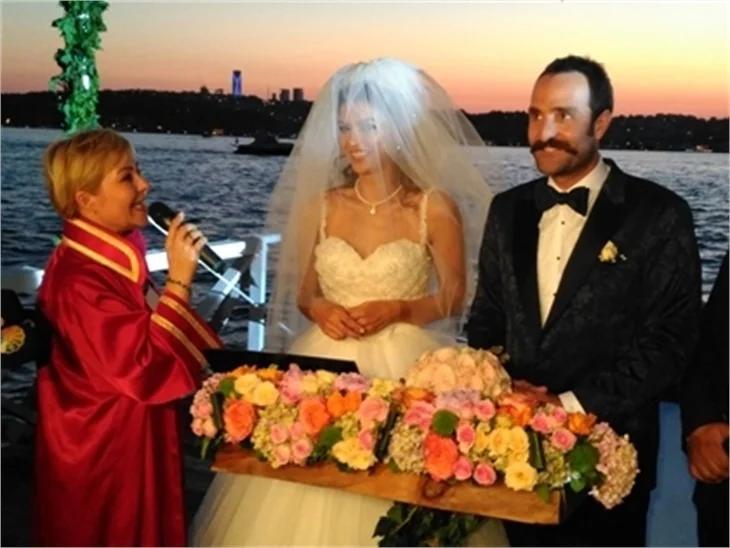 İşte Eda Özerkan ile Timur Acar'ın düğün fotoğrafları...