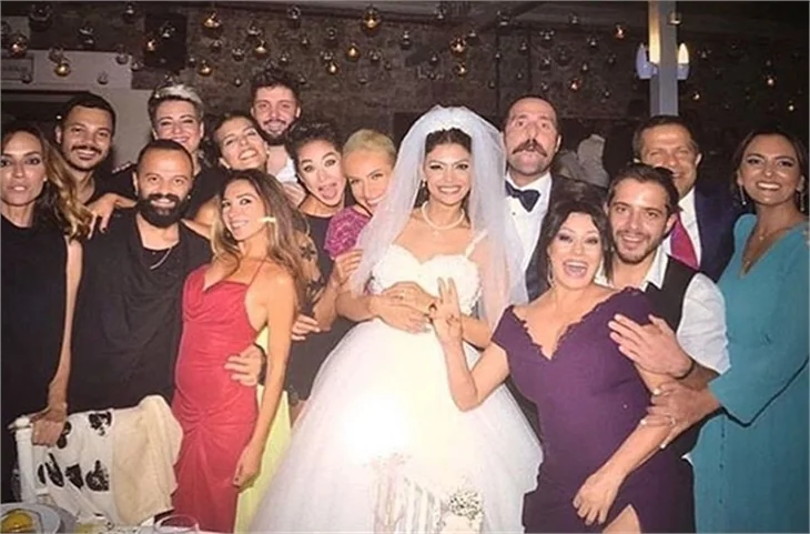 İşte Eda Özerkan ile Timur Acar'ın düğün fotoğrafları...