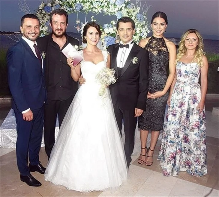 Kiralık Aşk'ın Serdar'ı eşiyle balayında